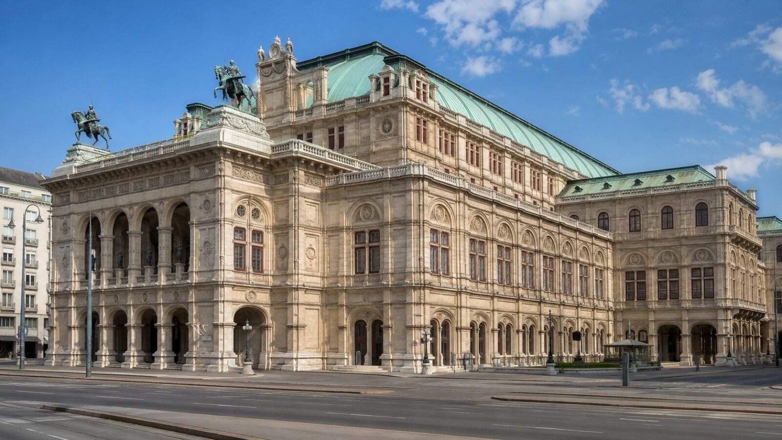 Vienna State Opera exterior in daylight